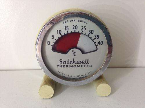 SATCHWELL THERMOMETER - MADE IN ENGLAND - RARE ITEM -