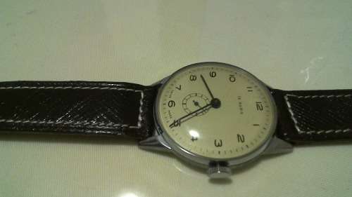 1950s 15 Rubis Swiss made mechanical Wriswatch *** Runs ***