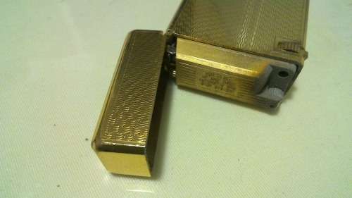 Vintage Gold plated Boxed win Lighter