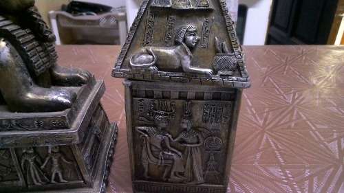 Lot of 3 highly detailed egyptian ornaments and a Budda