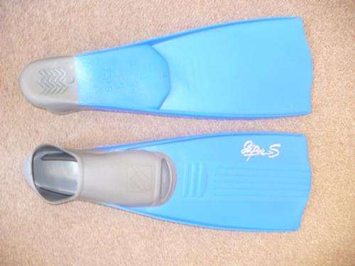 Super S Flippers (2 sizes)