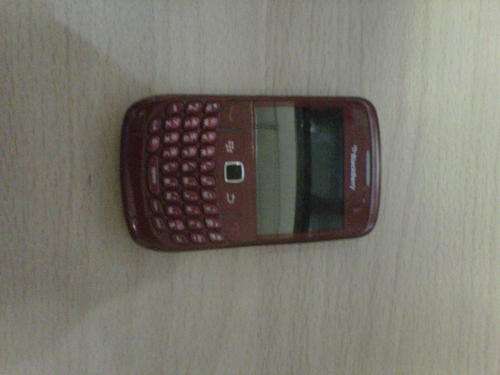 BLACKBERRY 8520 FOR SALE WITH 2GB SCANDISK MEMORYCARD