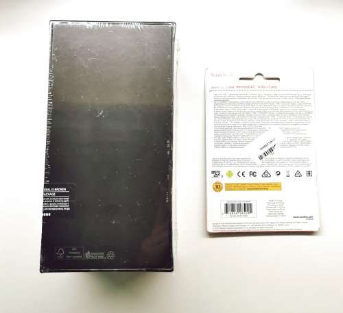 Samsung S20 Ultra 5G Cosmic Black 12GB RAM 128GB Storage with FREE SanDisk 128GB UHS-I MicroSDXC