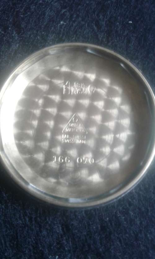 18 CT OMEGA AUTOMATIC GENEVA MEN,S WATCH IN BOX IN 100 % WORKING CONDITION