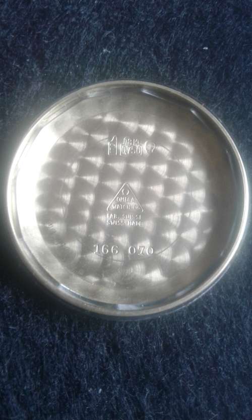 18 CT OMEGA AUTOMATIC GENEVA MEN,S WATCH IN BOX IN 100 % WORKING CONDITION