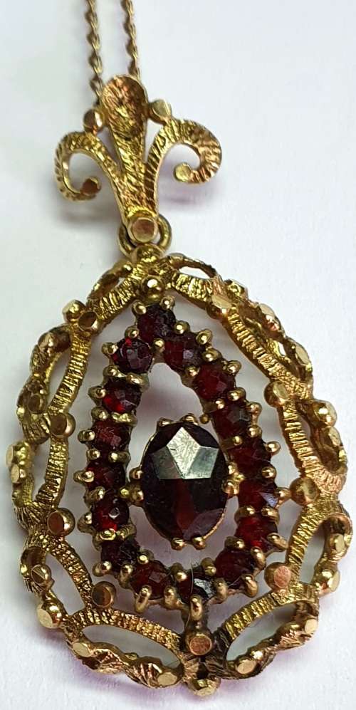 Antique Necklace & Pendant