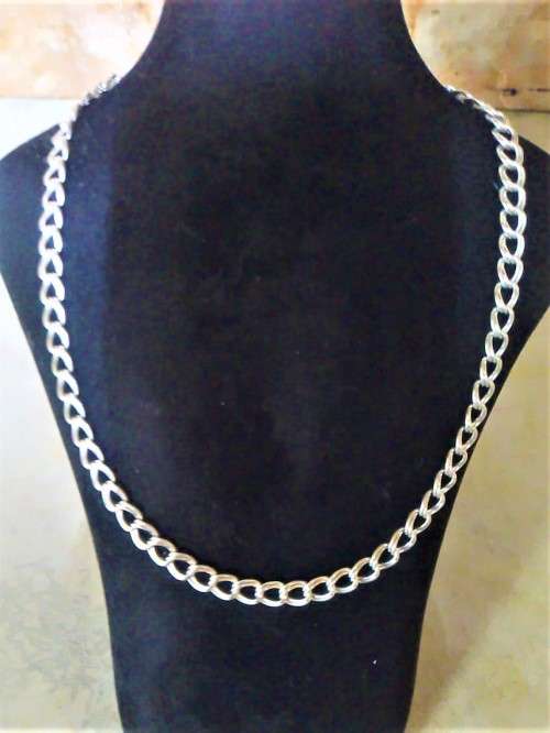`Beautiful` DOUBLE LINK Ladies NWJ Designer 925 Silver Necklace.