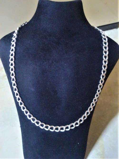 `Beautiful` DOUBLE LINK Ladies NWJ Designer 925 Silver Necklace.