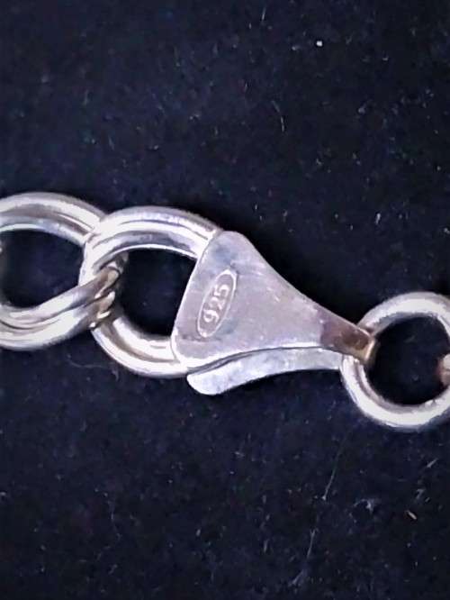 `Beautiful` DOUBLE LINK Ladies NWJ Designer 925 Silver Necklace.