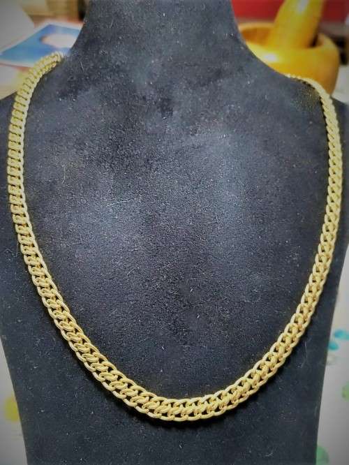 `Italy 9 Carat `HOLLOW GOLD`  Double Link, Necklace.