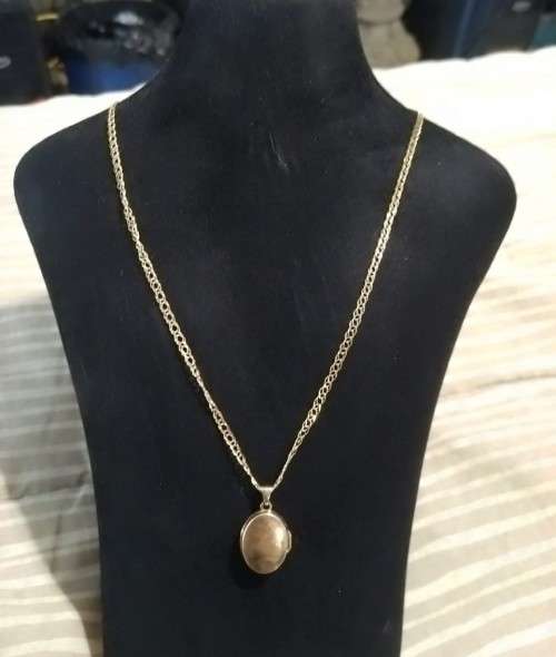 `ANTIQUE` Genuine Gold `LOVE LOCKET` Mounted on a `DOUBLE LINK` 9 Carat Gold Chain