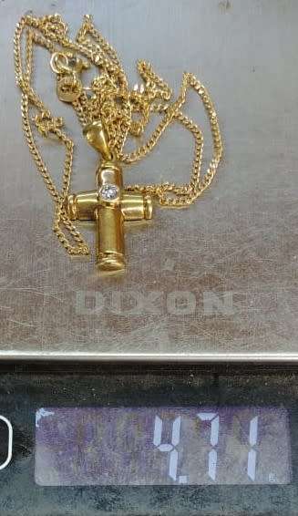 `David Yarmun` Designer 9CT Cross and Chain set in Genuine Yellow Gold With Newly Reset 0.10 Diamond