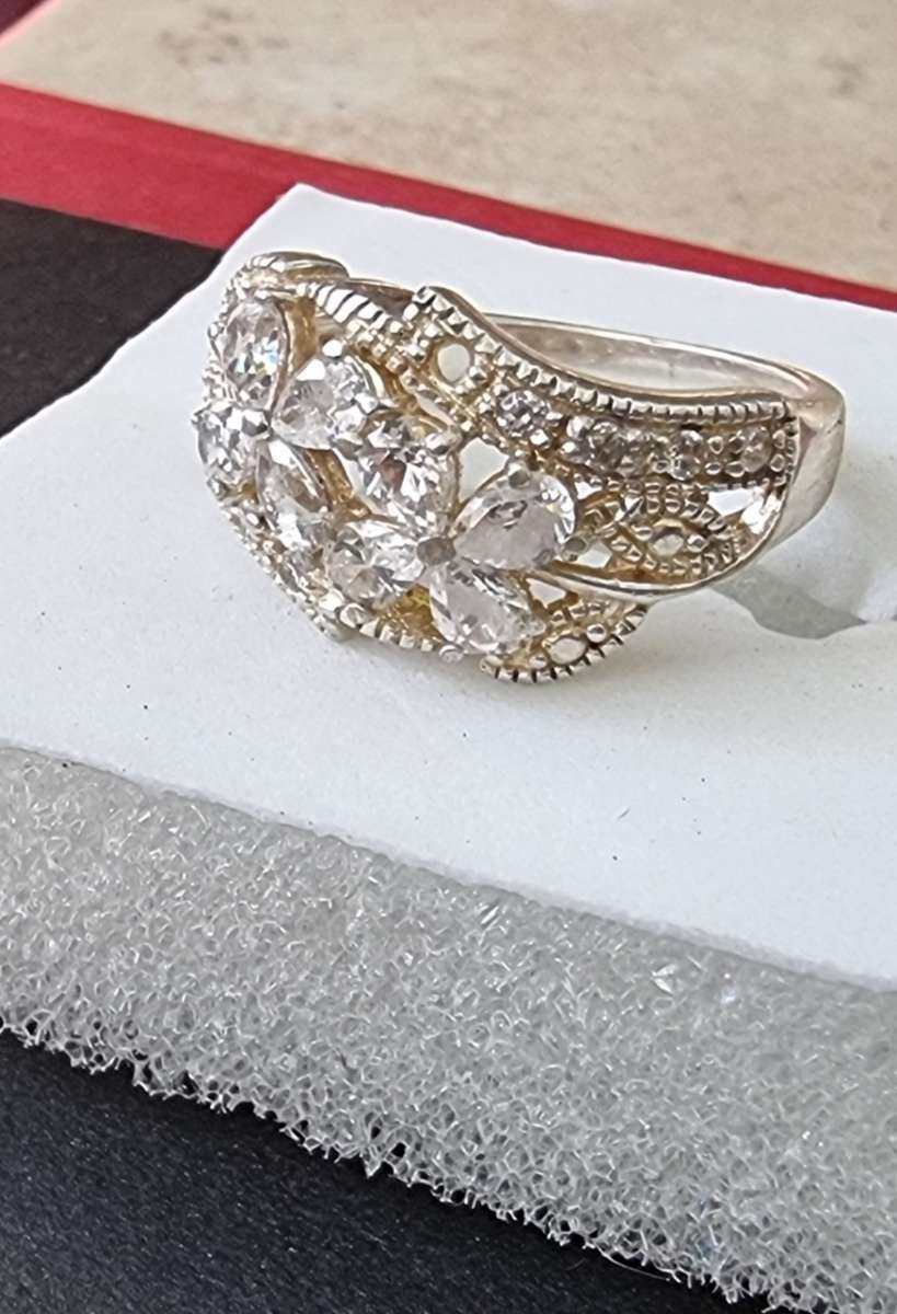 `FLORAL 925 STERLING SILVER`  Design Dress Ring. (Genuine Silver)