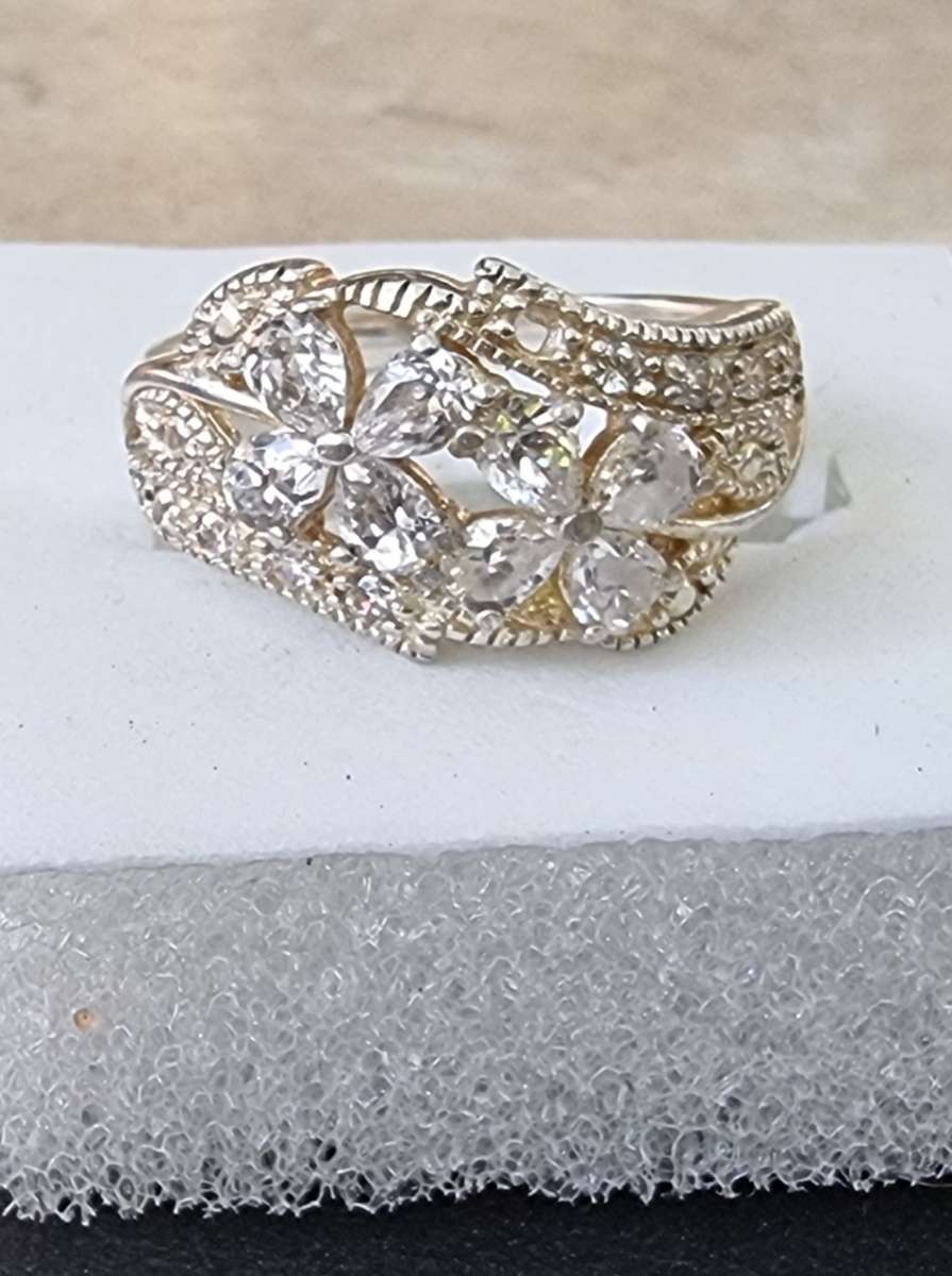 `FLORAL 925 STERLING SILVER`  Design Dress Ring. (Genuine Silver)