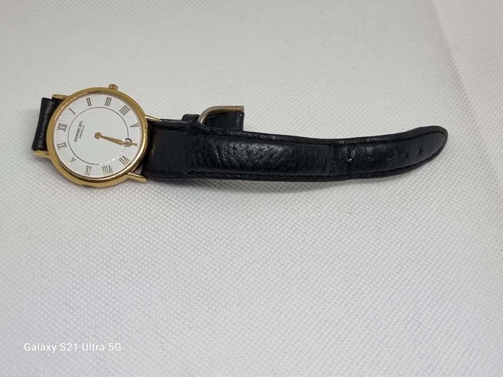 `RAYMOND WEIL`  Geneve 18CT Gold Plated Mens Watch.