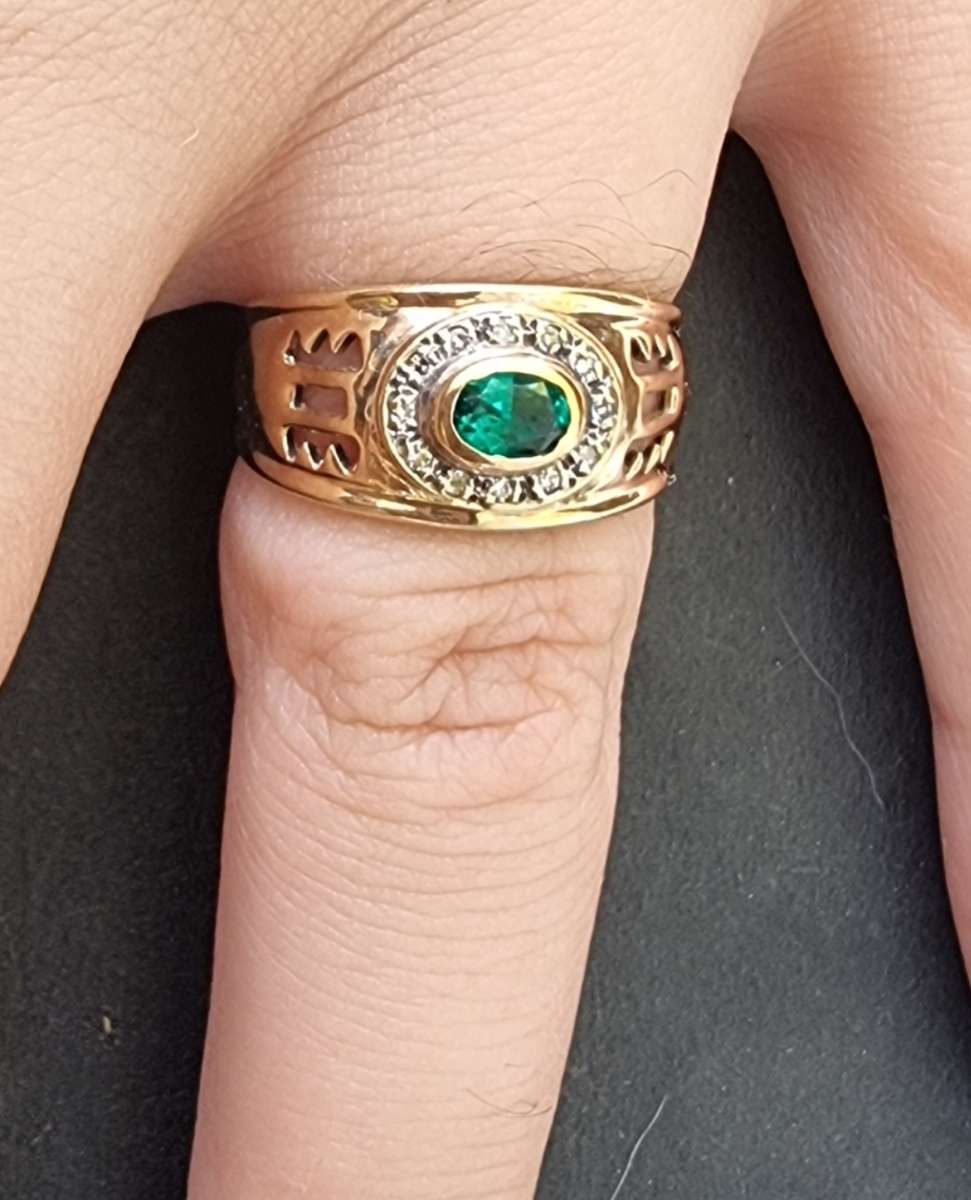 Green `ALEXANDRITE and DIAMOND` Ring Set in 9CT Yellow Gold.( Genuine Gold. )