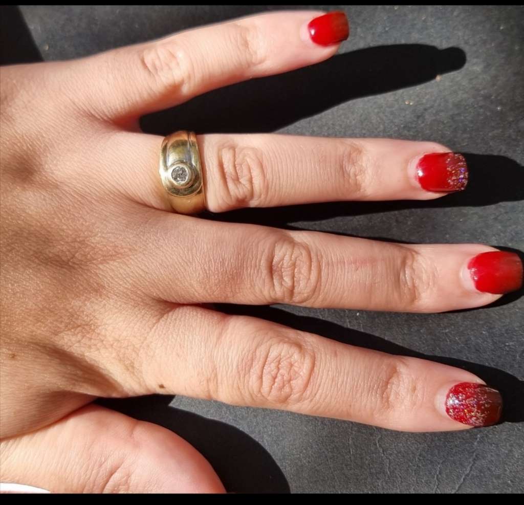 `NATURAL 0.30 CARAT DIAMOND` Set in a 9CT Gold Engagement Ring (Genuine Gold)