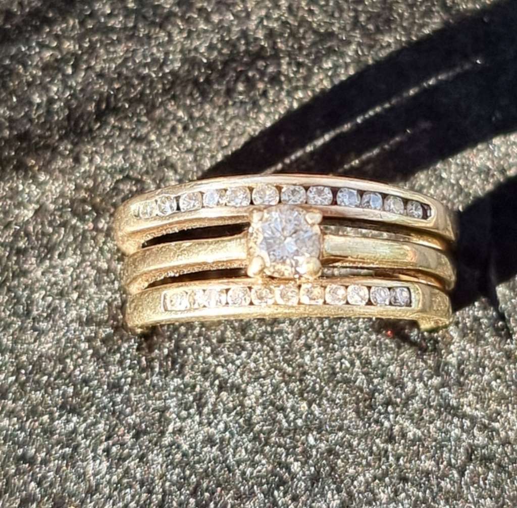 Value R25.000. / 0.45 Carat "NATURAL DIAMONDS` Triple Wedding / Engagement Ring Set.