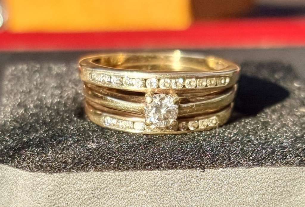 Value R25.000. / 0.45 Carat "NATURAL DIAMONDS` Triple Wedding / Engagement Ring Set.