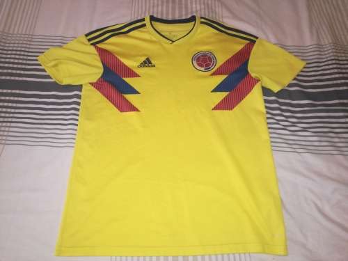 Colombia Football Soccer Jersey Medium
