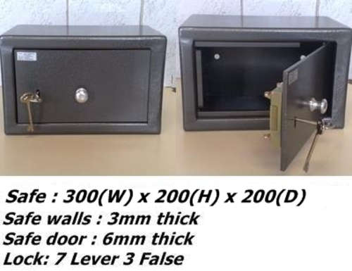 Gun Safe 300(W) x 200(H) x 200(D)