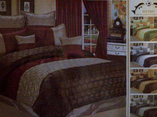 SUPER HEAVY 15 PIECE ROYAL GOLD AND BROWN QUEEN SIZE COMFORTER SET .