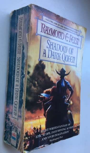 Shadow of a Dark Queen (Serpentwar Saga #1) by Raymond E. Feist [Paperback: Acceptable]
