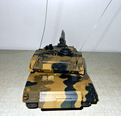 Hen Long 1/24 RC M1 Abrams Battle Tank (No Charger)