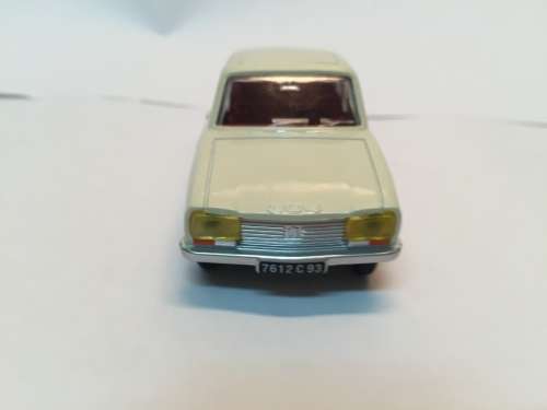 Atlas Edition - Dinky Toys 1428 Diecast PEUGEOT 304 white with sign