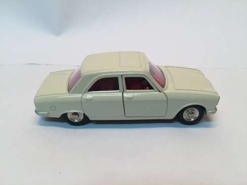 Atlas Edition - Dinky Toys 1428 Diecast PEUGEOT 304 white with sign