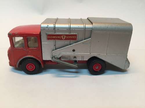 Matchbox King Size Refuse Truck no.7