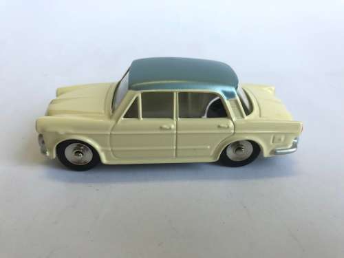 Atlas Edition - RARE - FIAT 1200 "GRANDE VUE"