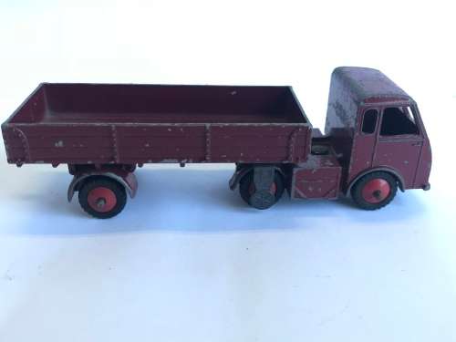 DINKY TOYS No.421 BRITISH RAILWAYS HINDLE SMART HELECS