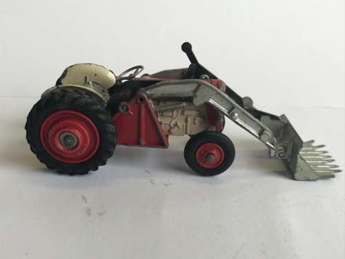Corgi 57 Farm Massey Ferguson 65 Tractor with Fork - 1963-66