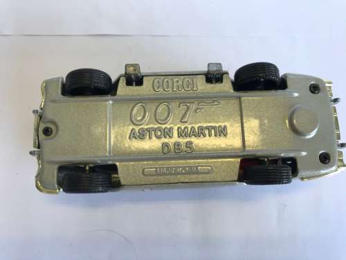 CORGI TOYS 261 JAMES BOND 007 DB5 ASTON MARTIN - SECRET AGENT CAR