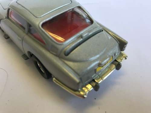 CORGI TOYS 261 JAMES BOND 007 DB5 ASTON MARTIN - SECRET AGENT CAR