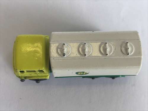 Matchbox Lesney Bedford BP Tanker Truck No. 25 with Original Box