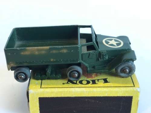 Matchbox Lesney #49 M3 US Army Military Personnel Carrier