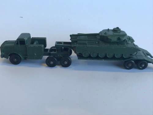 Matchbox Lesney Major Pack #M3 - Tank Transporter and Centurion Tank