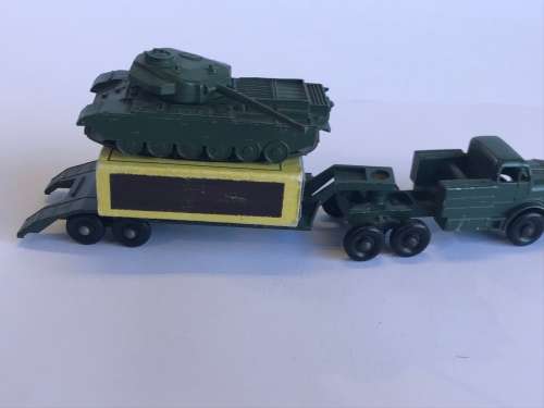 Matchbox Lesney Major Pack #M3 - Tank Transporter and Centurion Tank