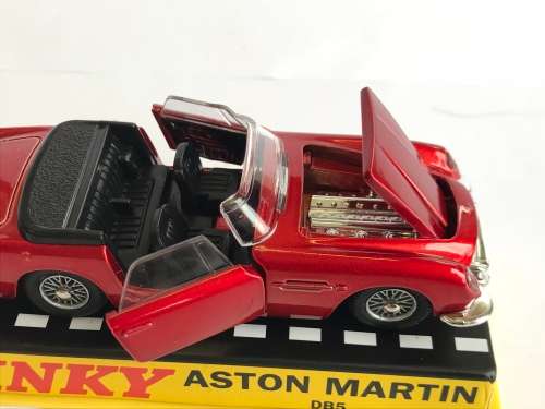 Atlas Edition - Dinky Toys #110 ASTON MARTIN DB5 WITH PLASTIC BOX