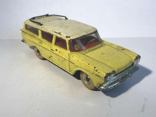 FOR CHRISTO ONLY- DINKY TOYS #193 RAMBLER CROSS COUNTRY STATION WAGON