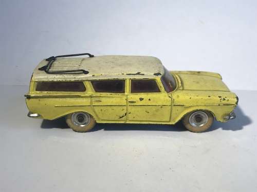 FOR CHRISTO ONLY- DINKY TOYS #193 RAMBLER CROSS COUNTRY STATION WAGON