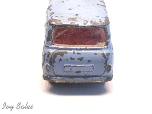 CORGI TOYS #226 MORRIS MINI MINOR