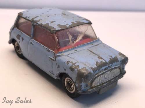 CORGI TOYS #226 MORRIS MINI MINOR