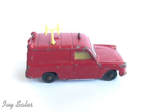 Husky Toys #20 Ford Thames Van