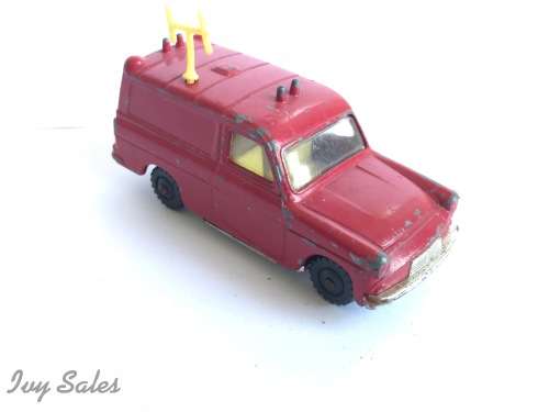 Husky Toys #20 Ford Thames Van