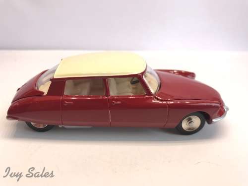 Atlas Edition - Dinky Toys 530 - Citroen DS19 - Please read