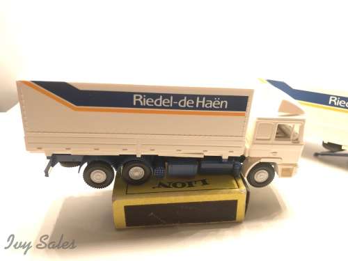 Wiking 1:87 Man Truck and Trailer