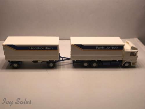 Wiking 1:87 Man Truck and Trailer